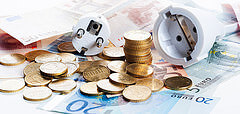 rallonge électrique et pièces de monnaie
